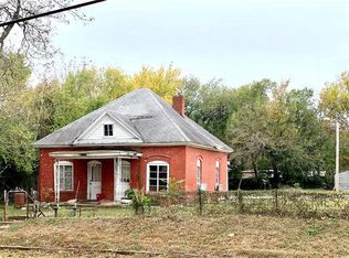 309 N Maple St, Sallisaw, OK 74955