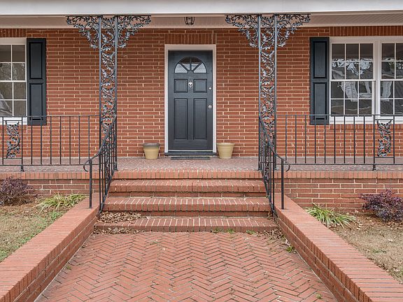 Brick walk way