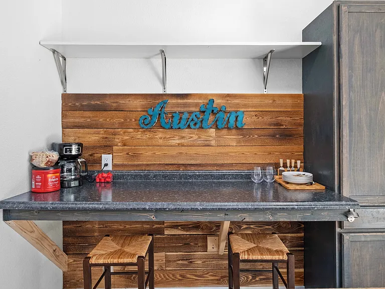 902 Presa Arriba Rd #A — Photo 8
