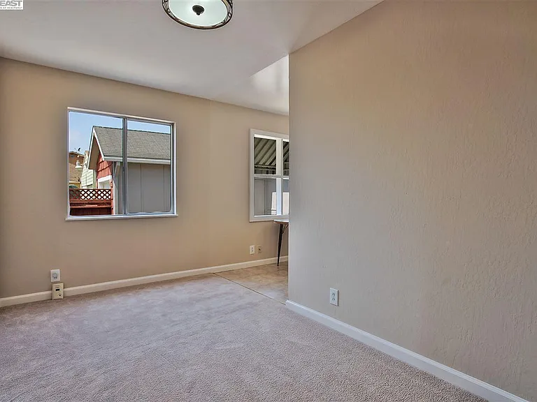 250 Medford Ave — Photo 10