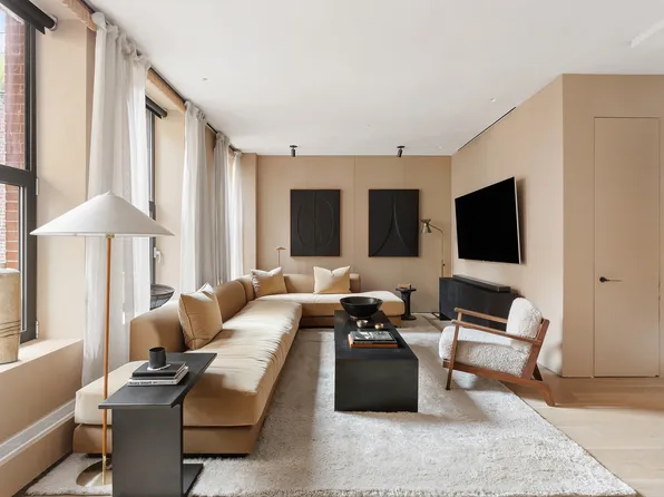 415 Washington Street image 17 of 20