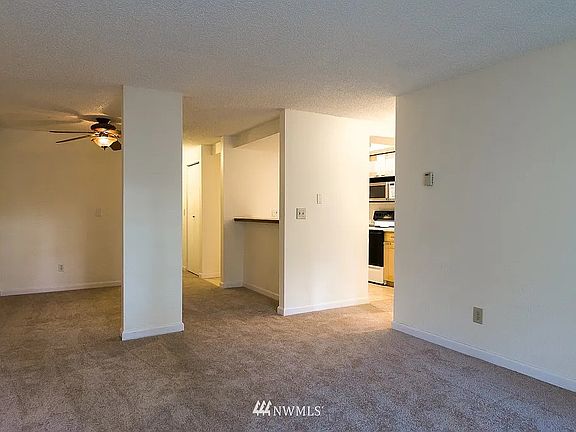 5th image of 14556 NE 31st St APT G104