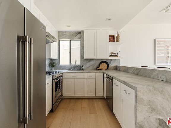 5th image of 8787 Shoreham Dr APT 105