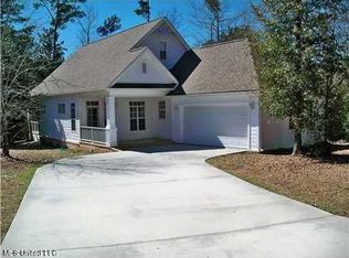 9532 Laa La Ct, Diamondhead, MS 39525