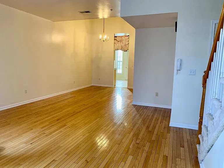 200 Dey St #237 — Photo 9