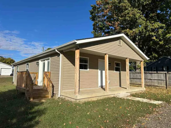 1015 Beech St, Connersville, IN 47331