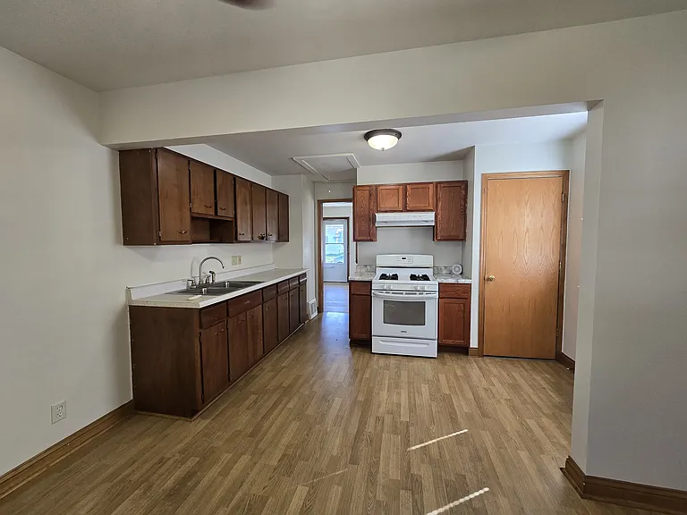 913 169th Pl — Photo 20