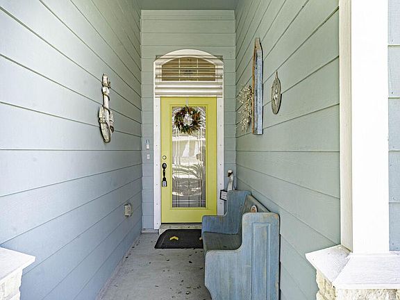 2nd image of 109 Sandollar Cir