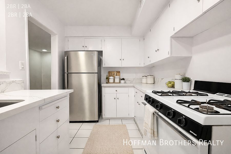 1st image of 337 S Elm Dr #13