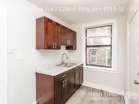 5th image of 6949 S Paxton Ave #1E