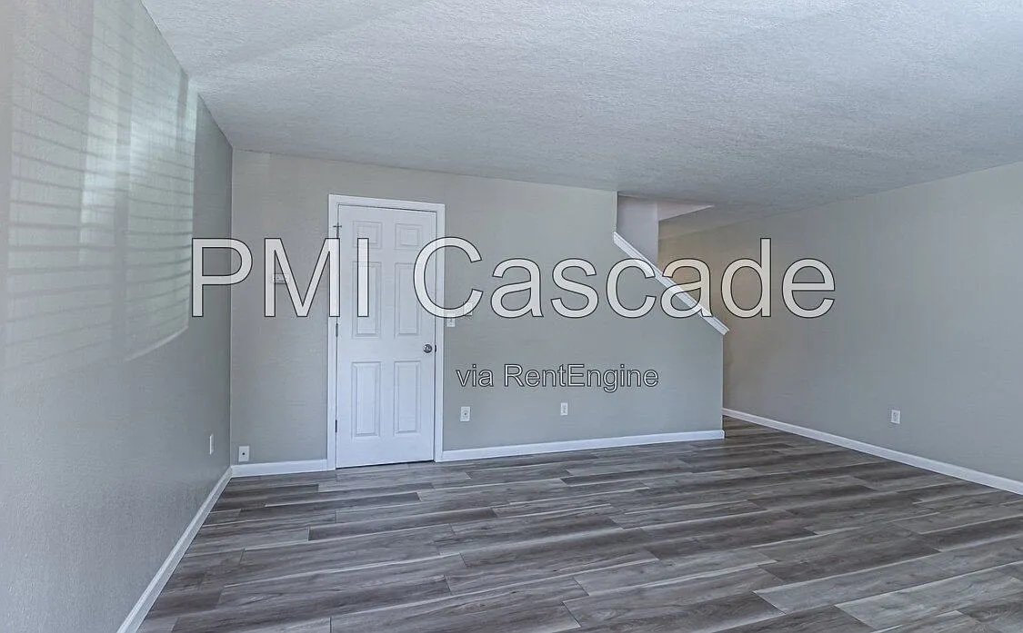 2 bed, 1.5 bath, 1110 sqft, $2,500 — Photo 3