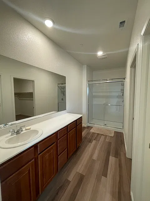 3 bed, 1508 sqft, $2,500 — Photo 4