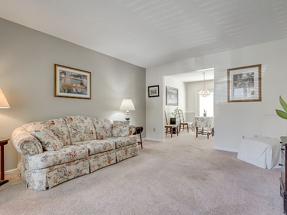 5th image of 673 Olde Towne Ave #16-673C