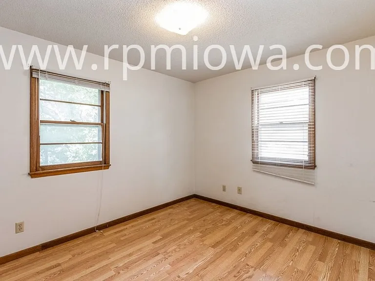 209 Todd Cir — Photo 12