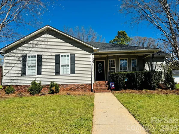 407 Blackwelder St, China Grove, NC 28023