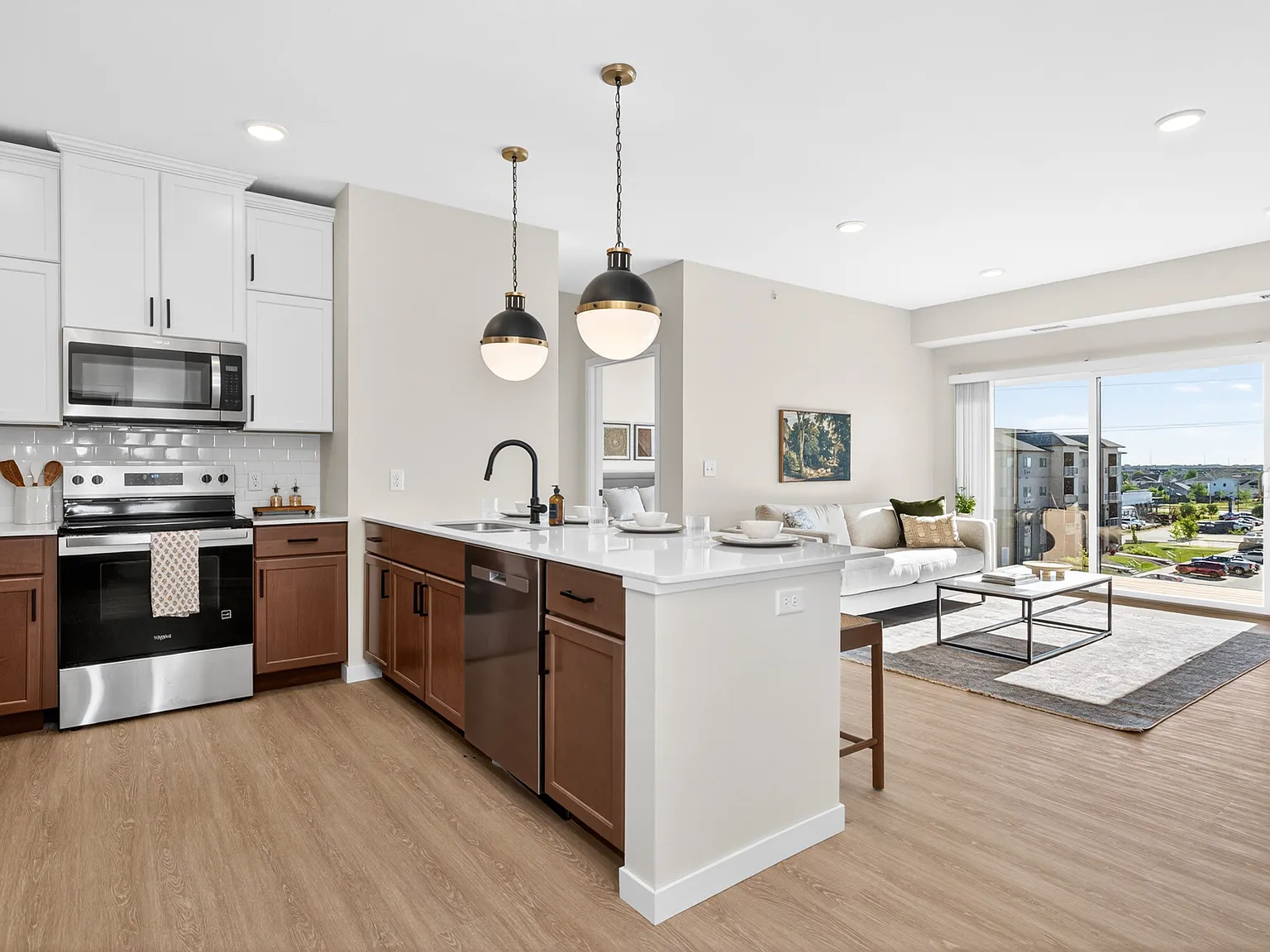 Grand 52 Apartments — Photo 3
