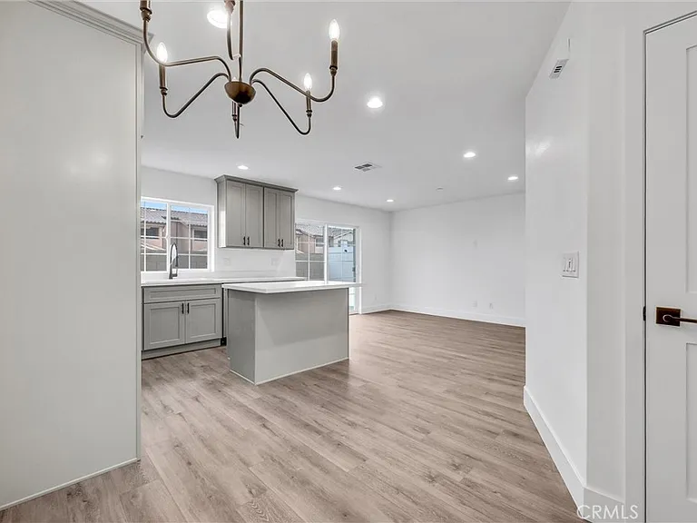 16385 Valencia Ave #3 — Photo 5
