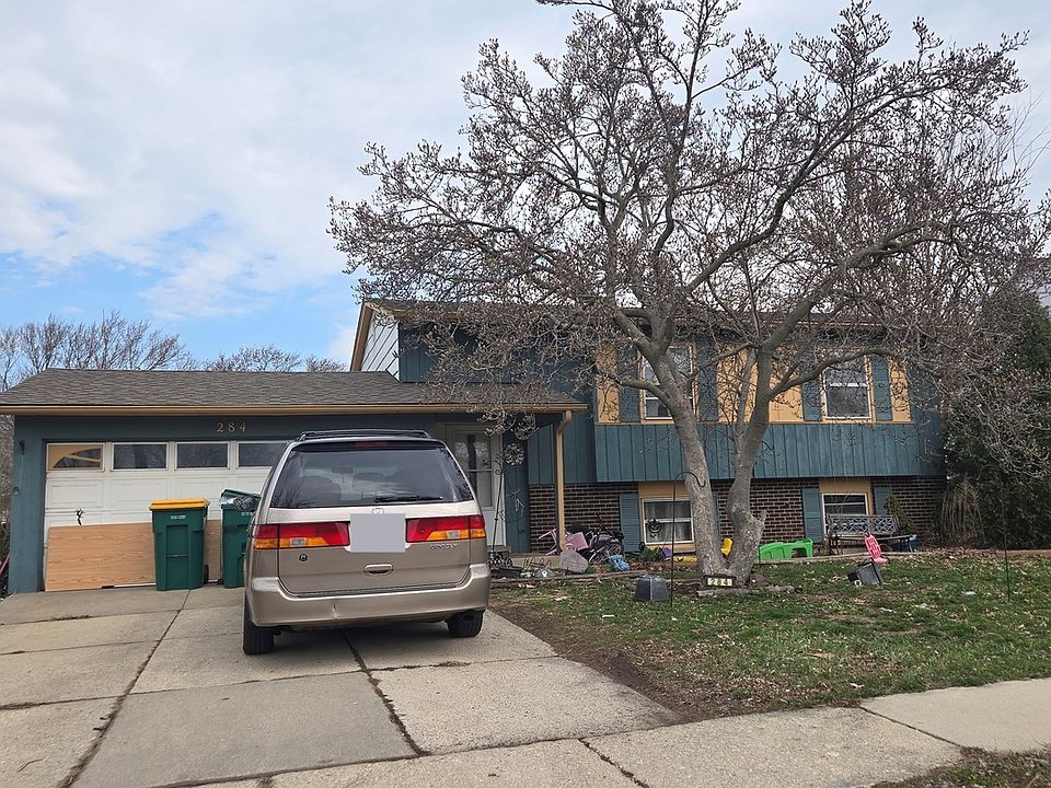 1st image of 284 Dundee Pkwy