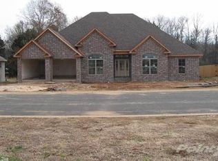 1304 Bent Tree Ln, Searcy, AR 72143