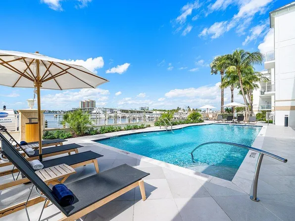 180 Lake Drive #2103, Palm Beach Shores, FL 33404