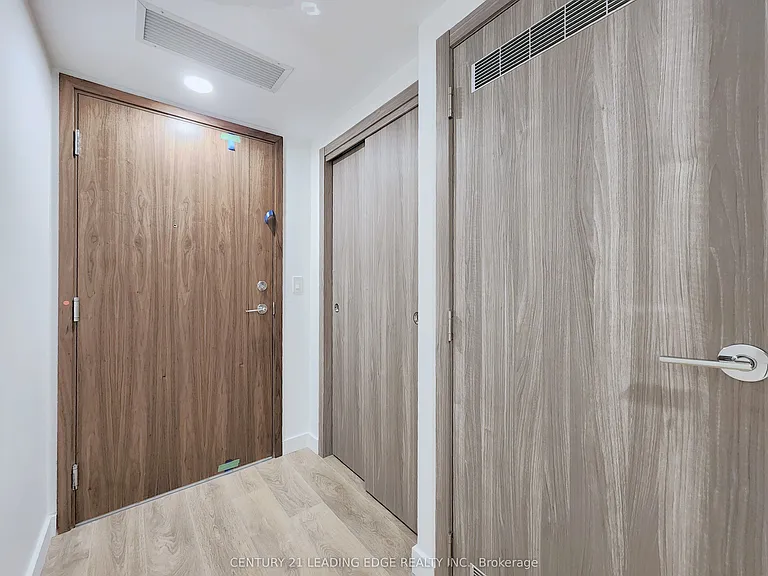 38 Widmer St #1009 — Photo 10