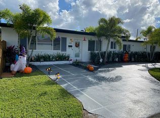 6390 SW 30th St, Miami, FL 33155