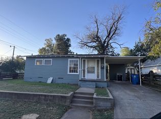 504 E 10th St, Sweetwater, TX 79556