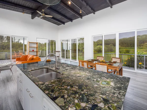 94-1669 Lewa Lani St, Naalehu, HI 96772