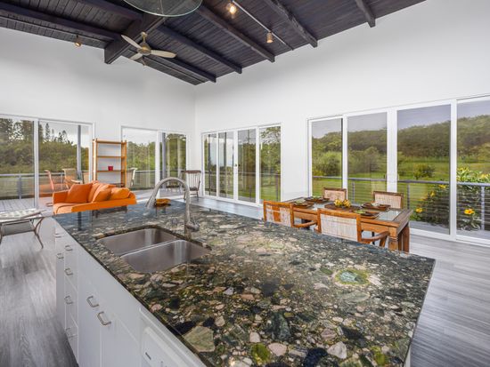 94-1669 Lewa Lani St, Naalehu, HI 96772