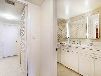 2121 N Ocean Boulevard #1707e, Boca Raton, FL, 33431