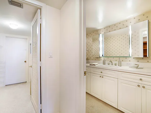 2121 N Ocean Boulevard #1707e, Boca Raton, FL 33431