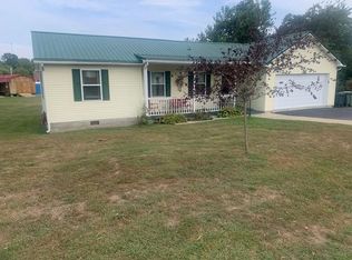 200 Meadowview Rd, Grayson, KY 41143