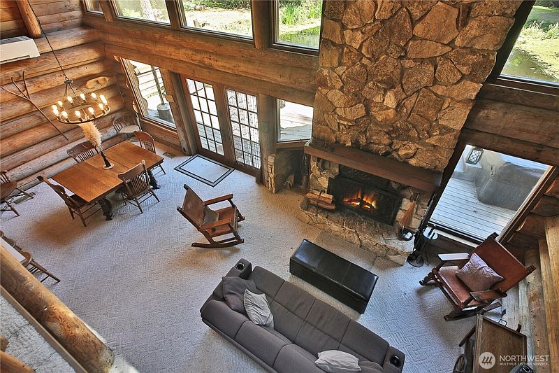 4th image of 835 Christenson Road