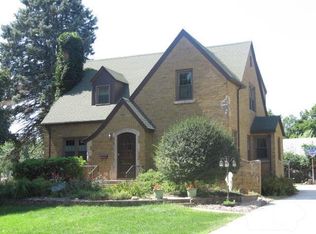 1605 N Adams St, Carroll, IA 51401