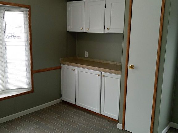 #8 pantry and coffee bar