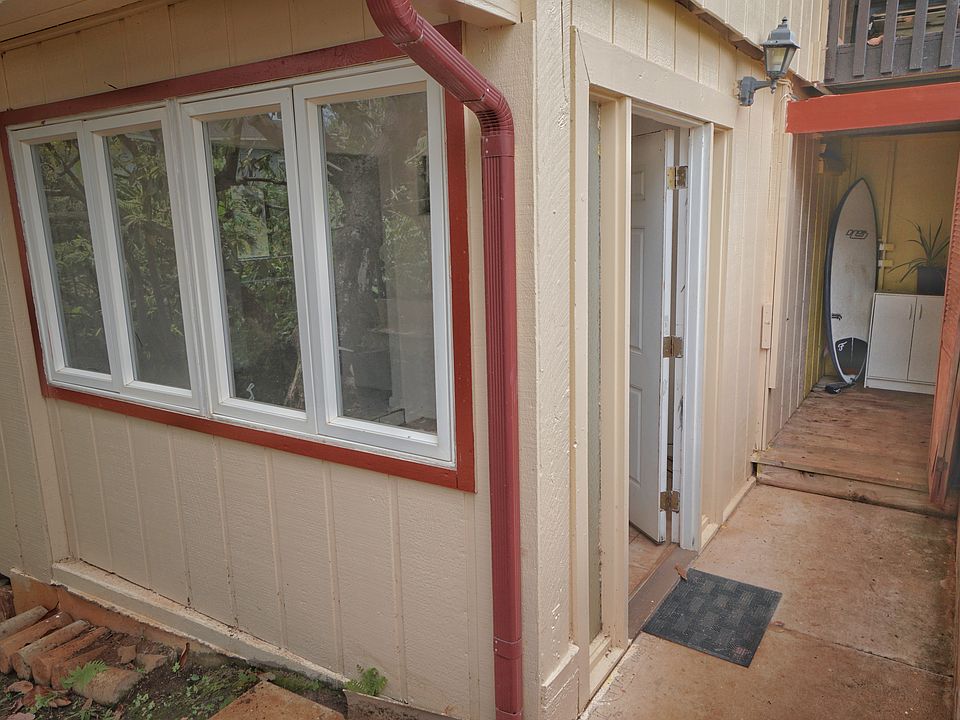 Private Entrance