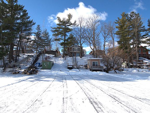 2nd image of 17678 Edgewater Rd NE