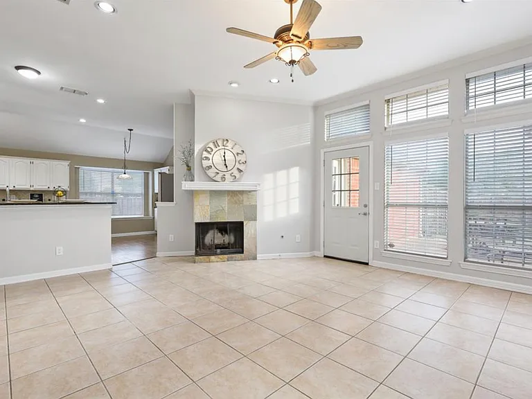 4500 Portrait Ln — Photo 11