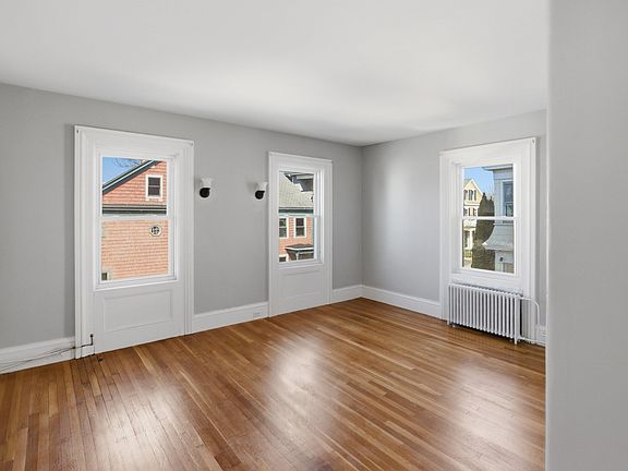 5th image of 199 Purchase St