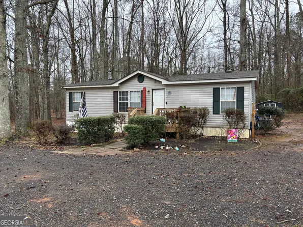 57 S River Cir, Hogansville, GA 30230