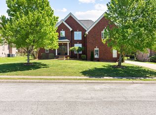 2194 Loudenslager Dr, Thompsons Station, TN 37179