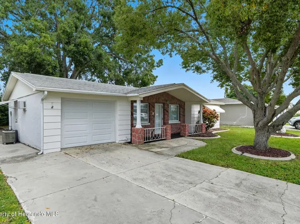 3125 Salisbury Dr, Holiday, FL 34691