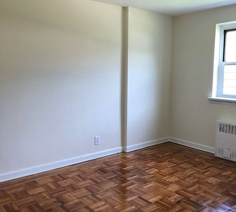 2nd image of 19211 42nd Ave APT 1
