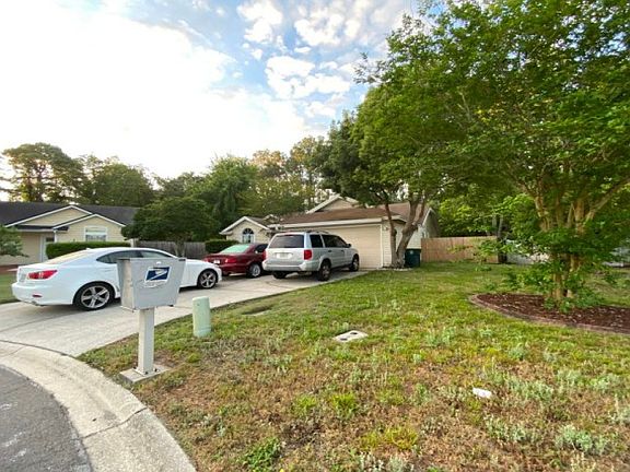 2nd image of 3917 Santa Fe St E