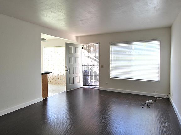 3rd image of 854 W Sierra Madre Ave APT 3