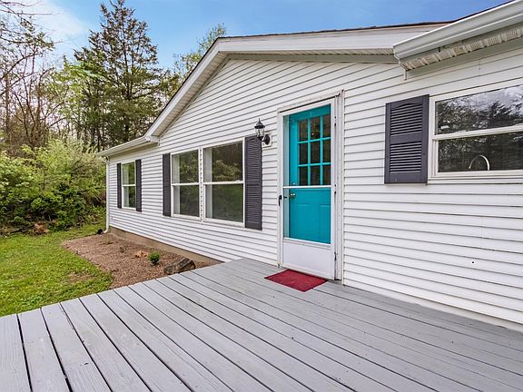 4th image of 661 E County Road 450 N