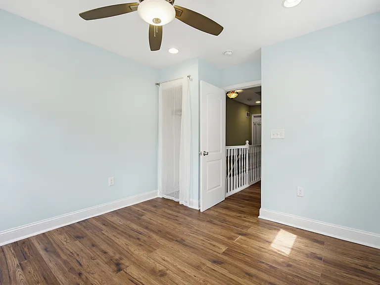 1429 Olive St — Photo 25