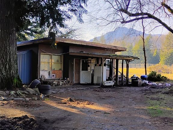 3rd image of 125 Edmonds Road