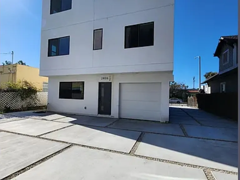 2406 Hauser Blvd #1/2 — Photo 2