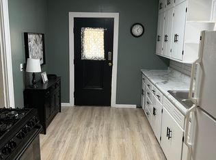 522 S Main St APT B, Palmyra, MO 63461